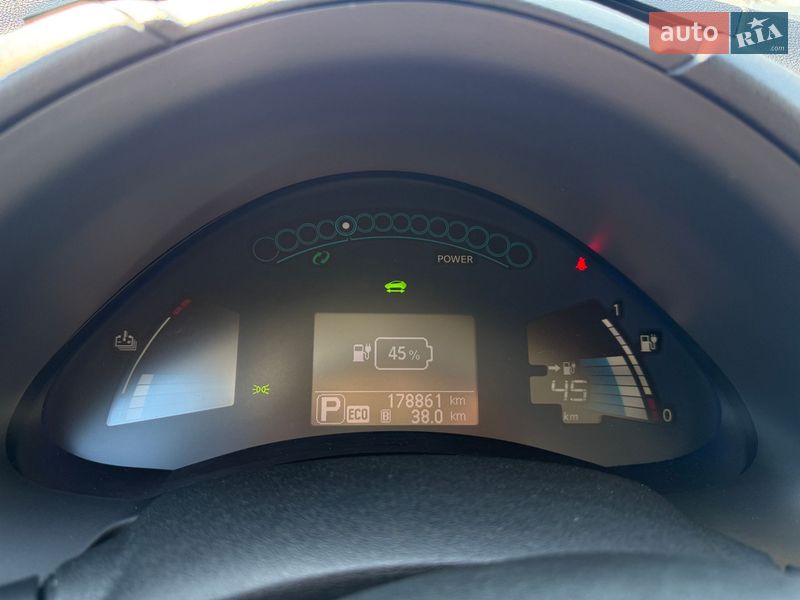 Хэтчбек Nissan Leaf 2014 в Городке фото 11 Хэтчбек Nissan Leaf 2014 в Городке
