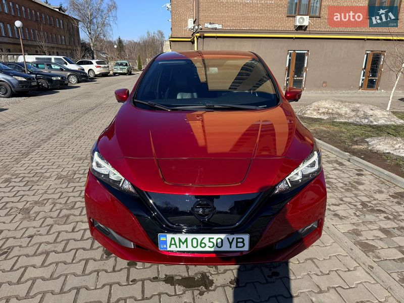 Хэтчбек Nissan Leaf 2018 в Житомире