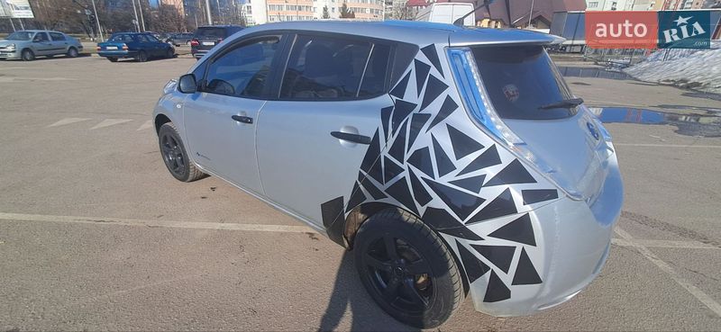 Хэтчбек Nissan Leaf 2012 в Ивано-Франковске фото 6 Хэтчбек Nissan Leaf 2012 в Ивано-Франковске