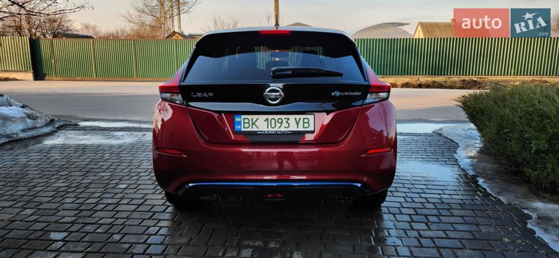 Хэтчбек Nissan Leaf 2018 в Ровно