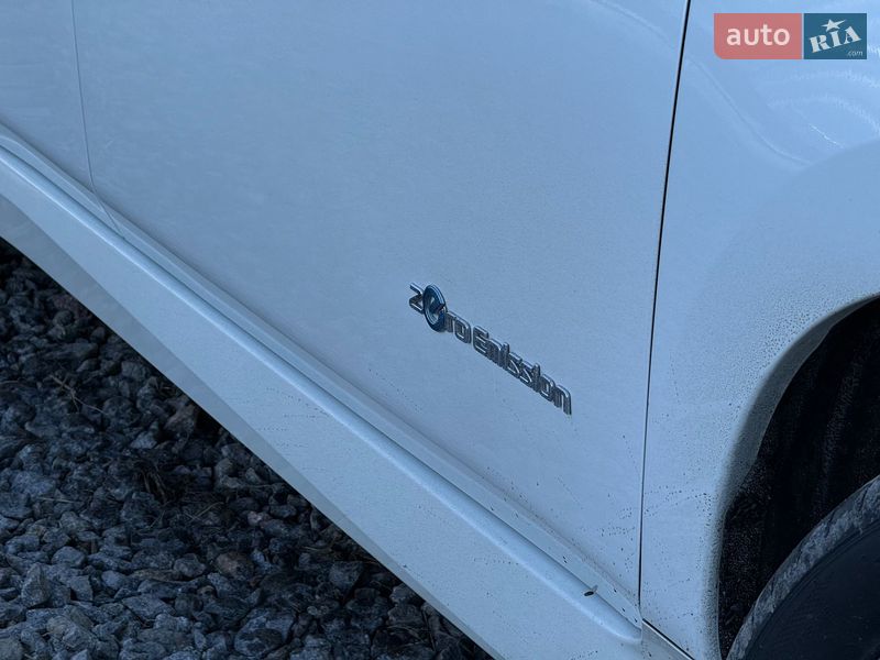 Хетчбек Nissan Leaf 2019 в Вінниці