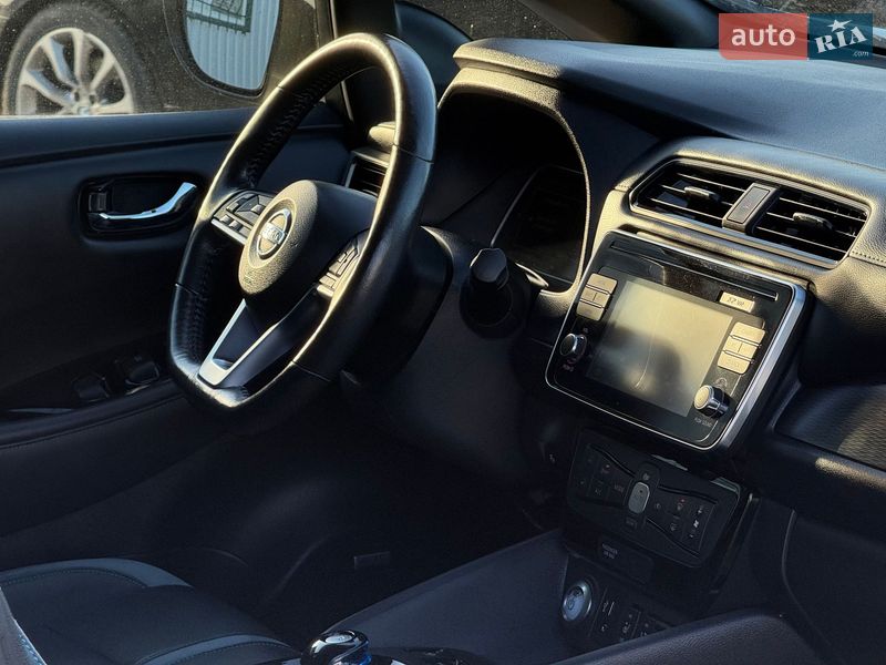 Хетчбек Nissan Leaf 2019 в Вінниці