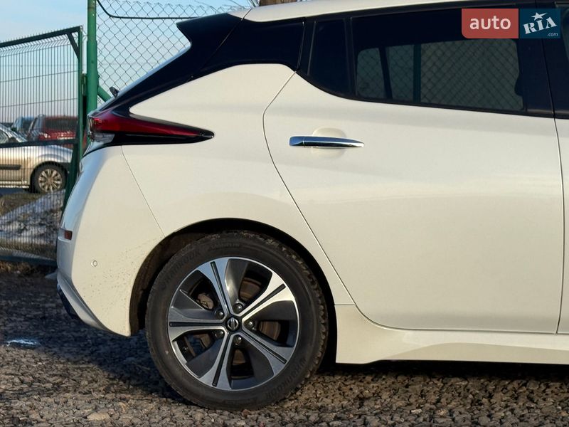 Хетчбек Nissan Leaf 2019 в Вінниці