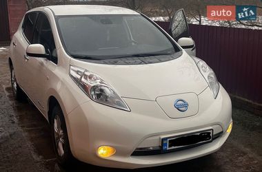 Хетчбек Nissan Leaf 2016 в Сарнах