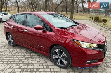 Хетчбек Nissan Leaf 2019 в Дніпрі