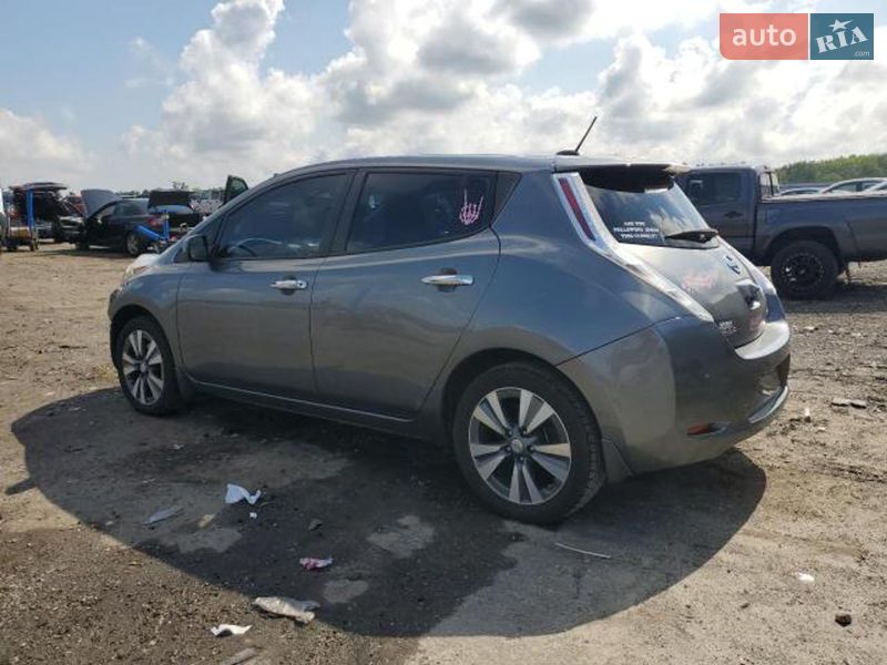 Хэтчбек Nissan Leaf 2014 в Львове