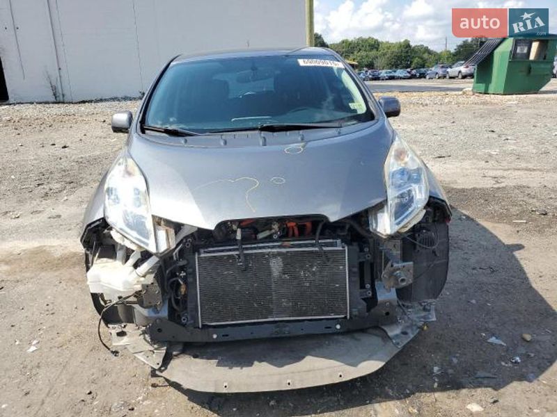 Хэтчбек Nissan Leaf 2014 в Львове