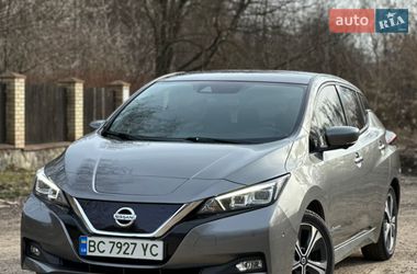 Хэтчбек Nissan Leaf 2018 в Львове