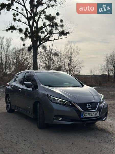 Хетчбек Nissan Leaf 2018 в Львові