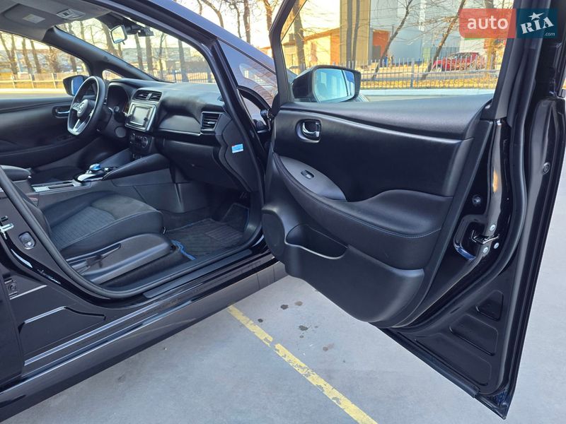 Хэтчбек Nissan Leaf 2020 в Одессе