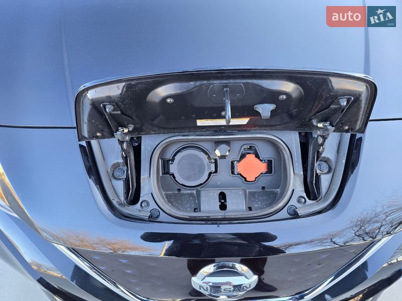 Хэтчбек Nissan Leaf 2020 в Одессе