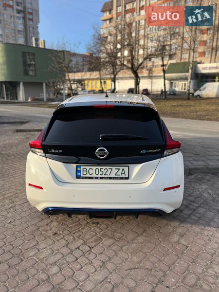 Хетчбек Nissan Leaf 2018 в Львові