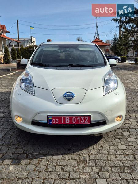 Хэтчбек Nissan Leaf 2016 в Золочеве