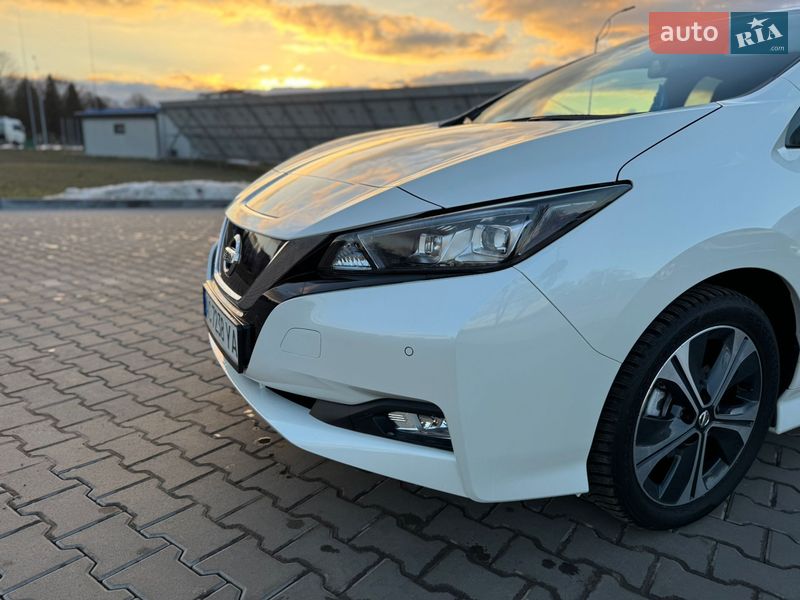 Хэтчбек Nissan Leaf 2018 в Владимире