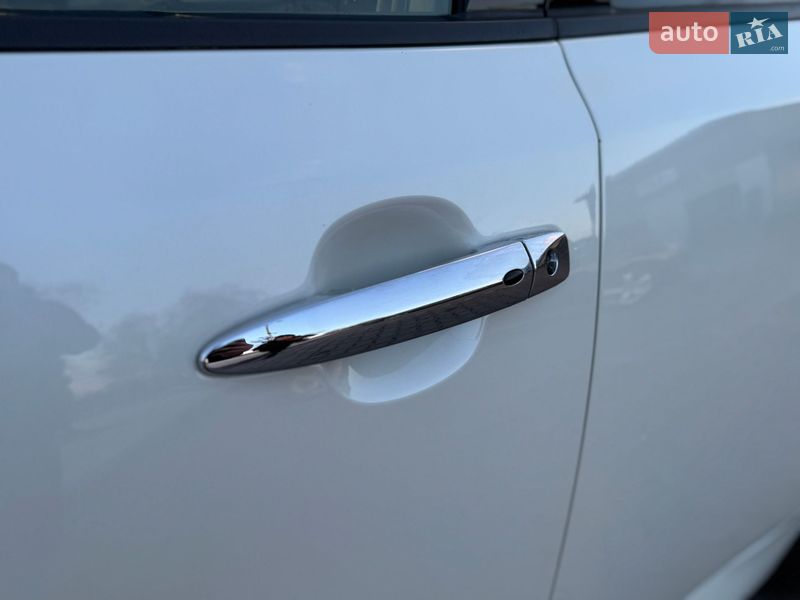 Хэтчбек Nissan Leaf 2018 в Владимире