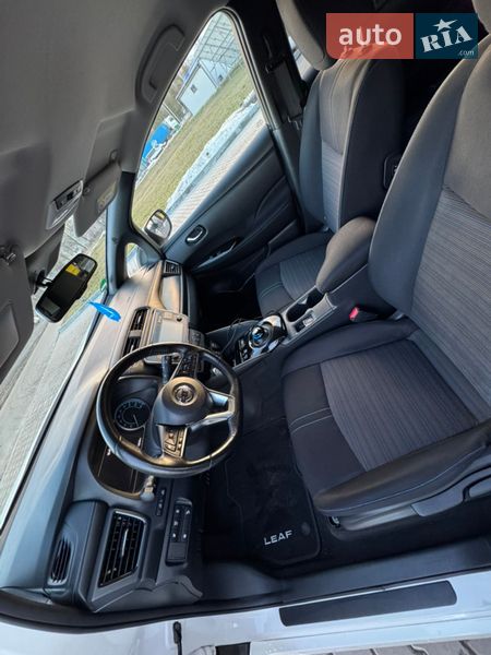 Хэтчбек Nissan Leaf 2018 в Владимире