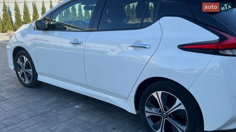 Хетчбек Nissan Leaf 2019 в Луцьку