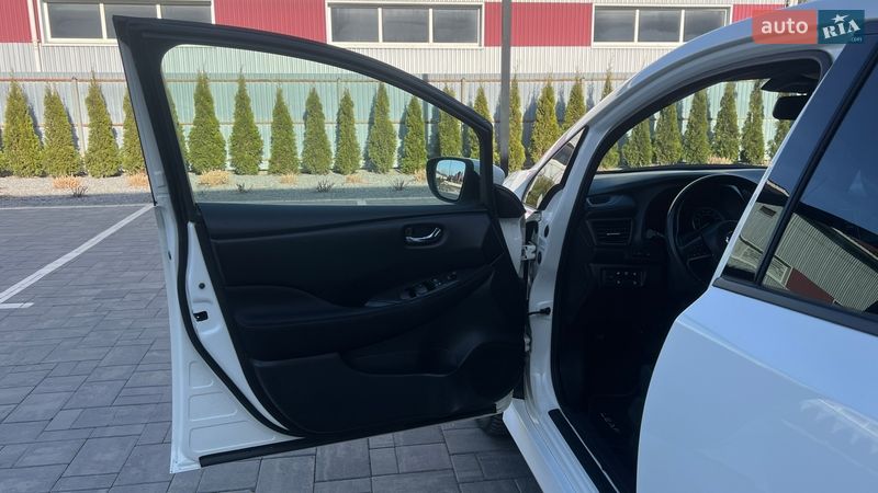 Хетчбек Nissan Leaf 2019 в Луцьку