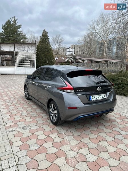 Хэтчбек Nissan Leaf 2020 в Днепре