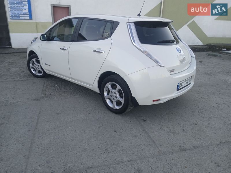 Хетчбек Nissan Leaf 2017 в Стрию