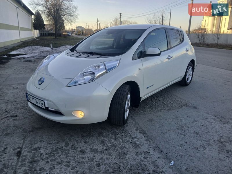 Хетчбек Nissan Leaf 2017 в Стрию