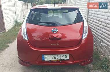 Хетчбек Nissan Leaf 2013 в Полтаві
