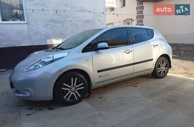 Хетчбек Nissan Leaf 2012 в Івано-Франківську