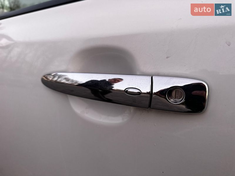 Хетчбек Nissan Leaf 2016 в Луцьку