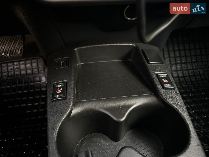 Хетчбек Nissan Leaf 2016 в Луцьку