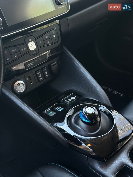 Хетчбек Nissan Leaf 2018 в Львові