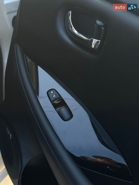 Хетчбек Nissan Leaf 2018 в Львові