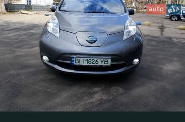 Хетчбек Nissan Leaf 2015 в Одесі