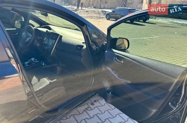 Хэтчбек Nissan Leaf 2016 в Бережанах
