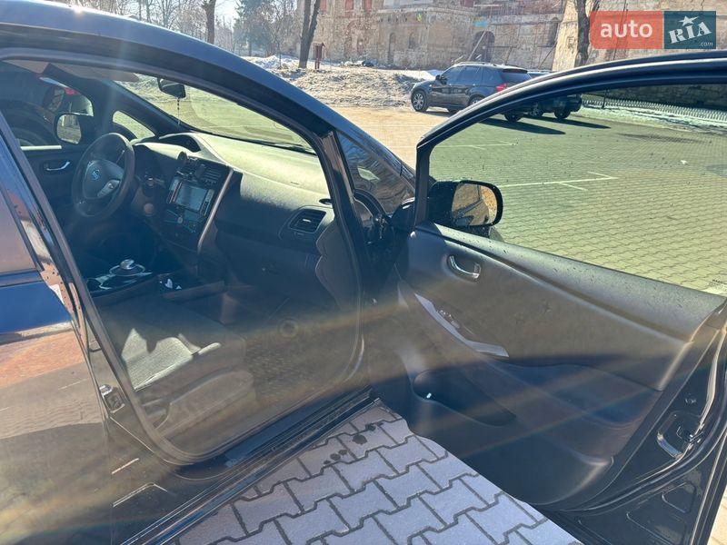 Хетчбек Nissan Leaf 2016 в Бережанах