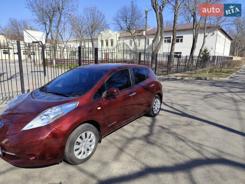 Хетчбек Nissan Leaf 2016 в Одесі