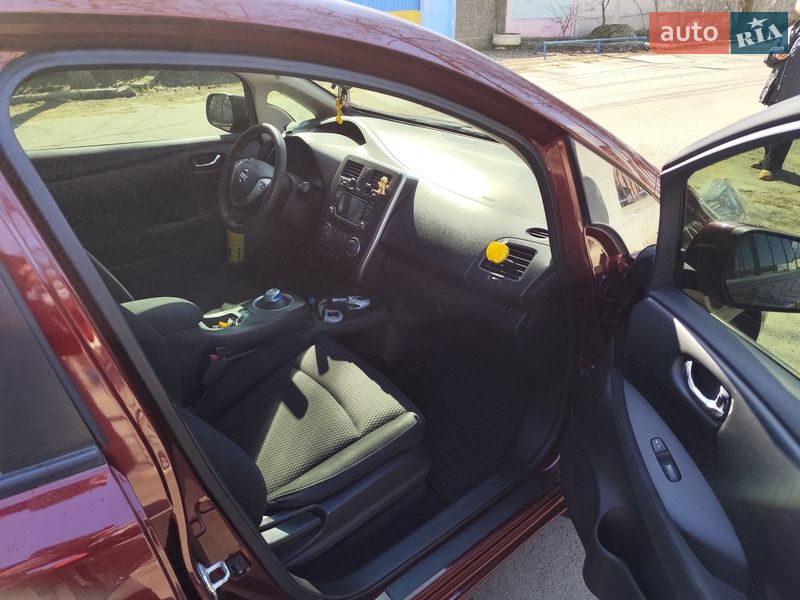 Хетчбек Nissan Leaf 2016 в Одесі