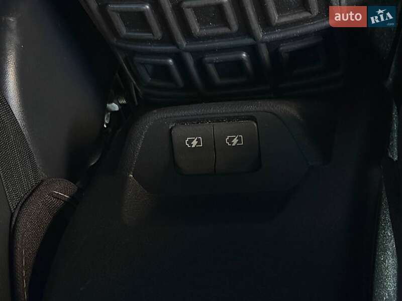 Хэтчбек Nissan Leaf 2020 в Николаеве