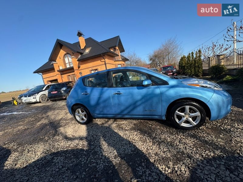 Хетчбек Nissan Leaf 2013 в Луцьку