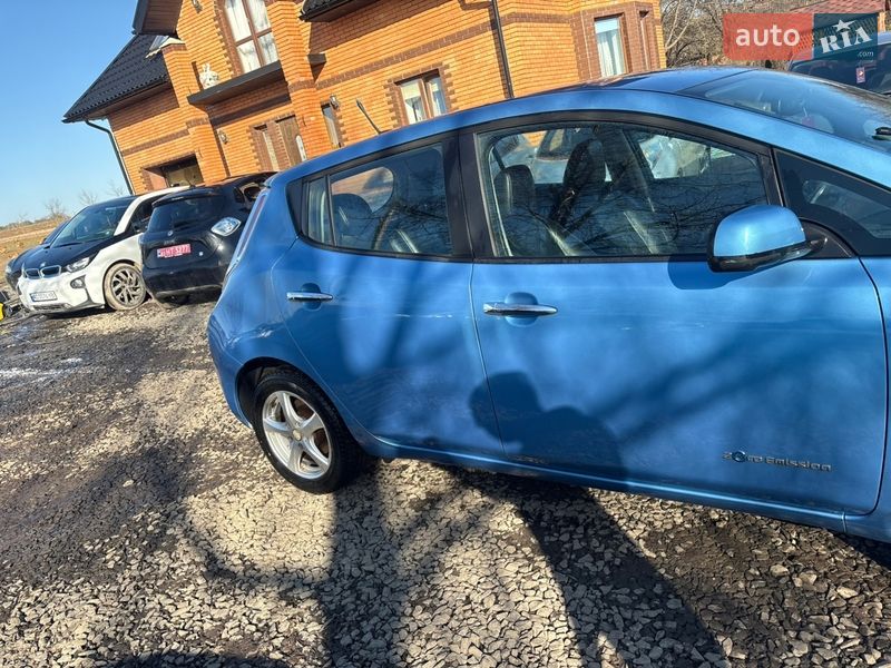 Хетчбек Nissan Leaf 2013 в Луцьку