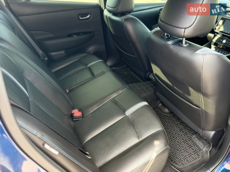 Хэтчбек Nissan Leaf 2020 в Кропивницком