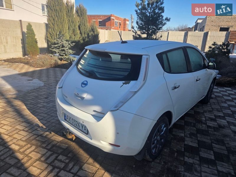 Хэтчбек Nissan Leaf 2015 в Харькове