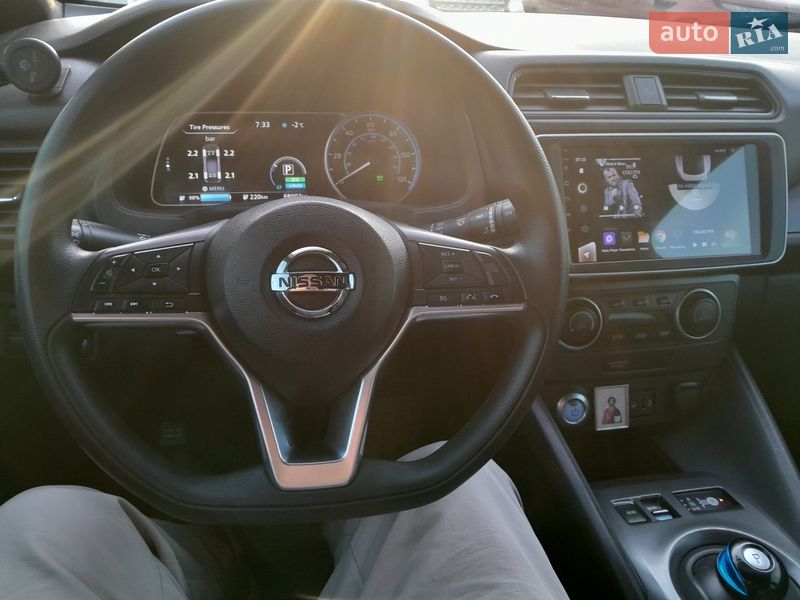 Хэтчбек Nissan Leaf 2019 в Черновцах