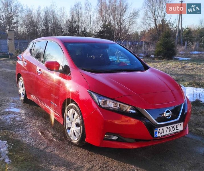 Хетчбек Nissan Leaf 2018 в Києві