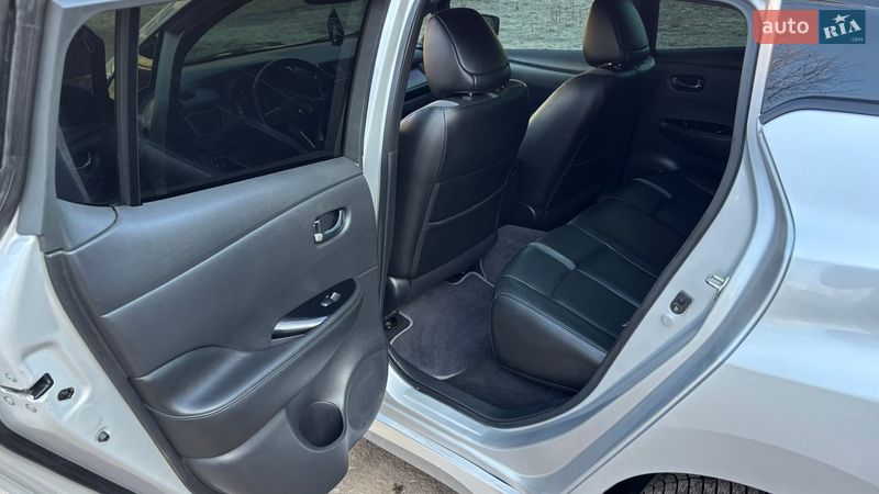 Хэтчбек Nissan Leaf 2018 в Кропивницком