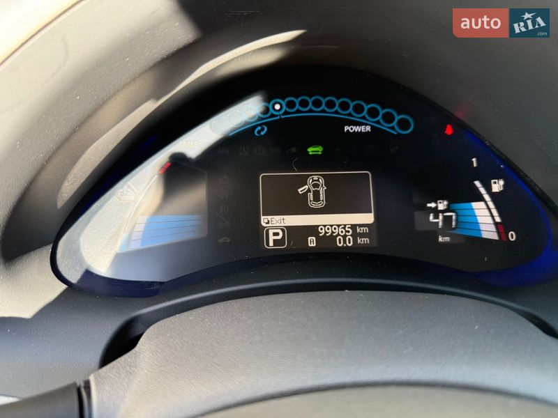 Хетчбек Nissan Leaf 2012 в Умані