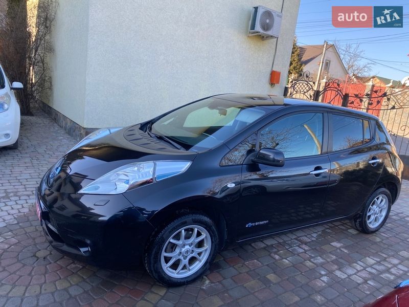 Хэтчбек Nissan Leaf 2014 в Черновцах