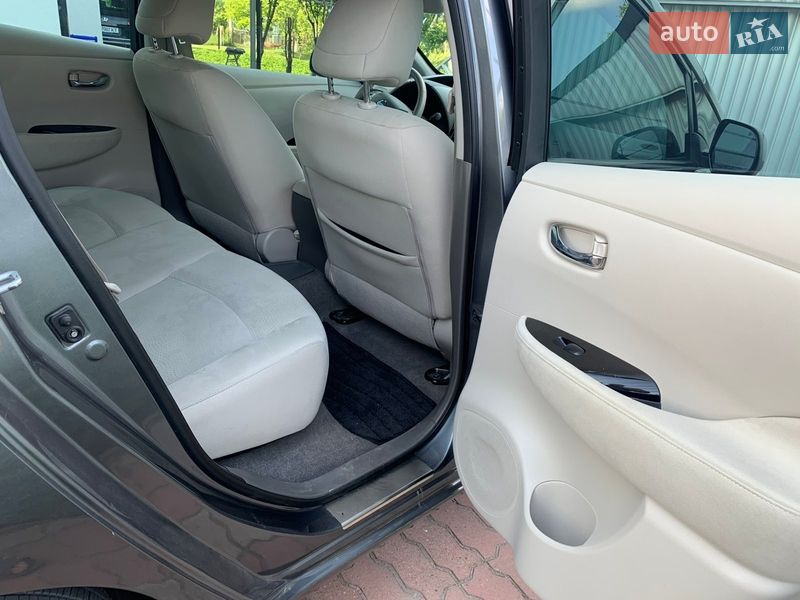 Хетчбек Nissan Leaf 2017 в Львові