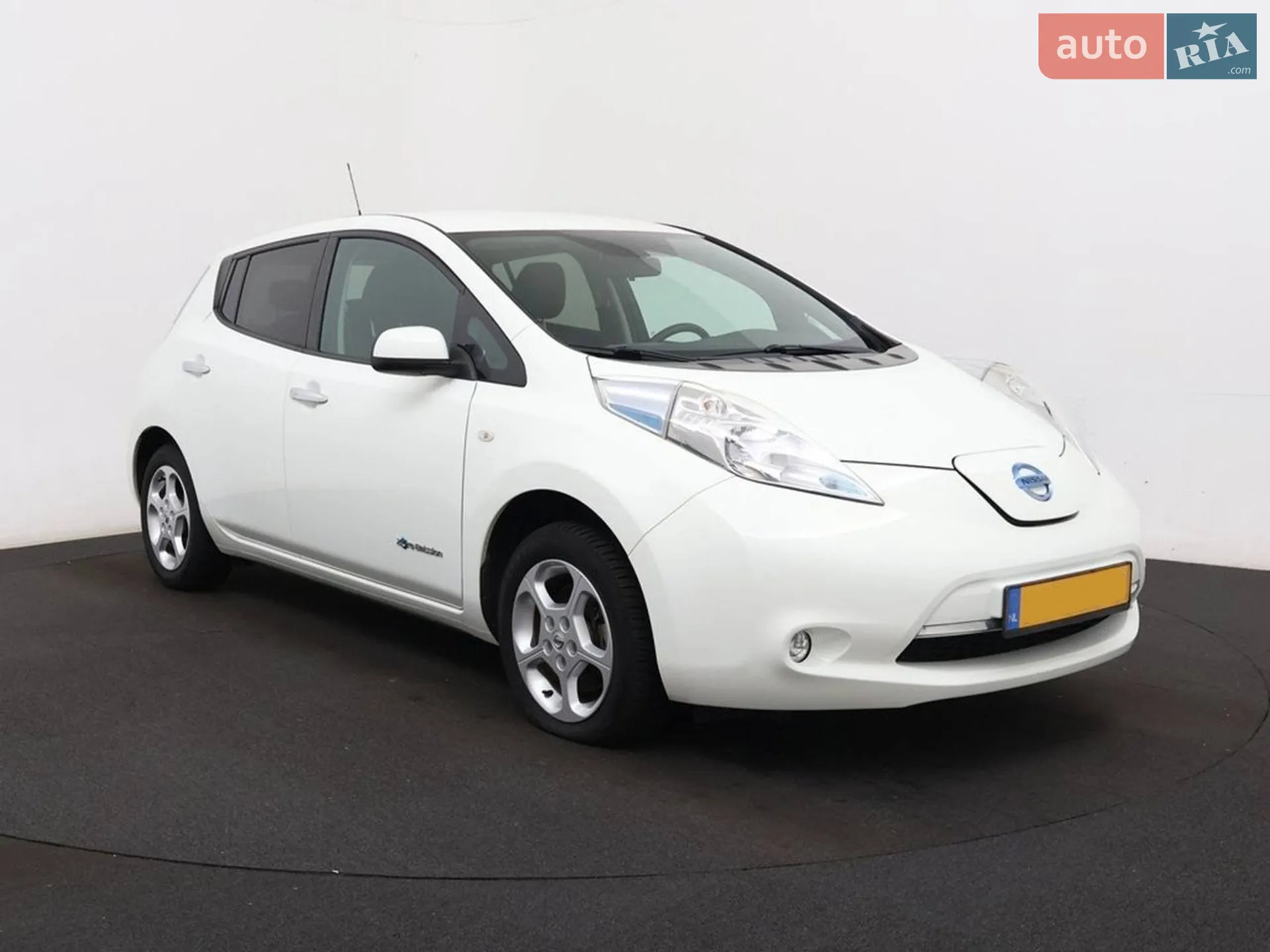 2016 Nissan Leaf - мініатюра 5