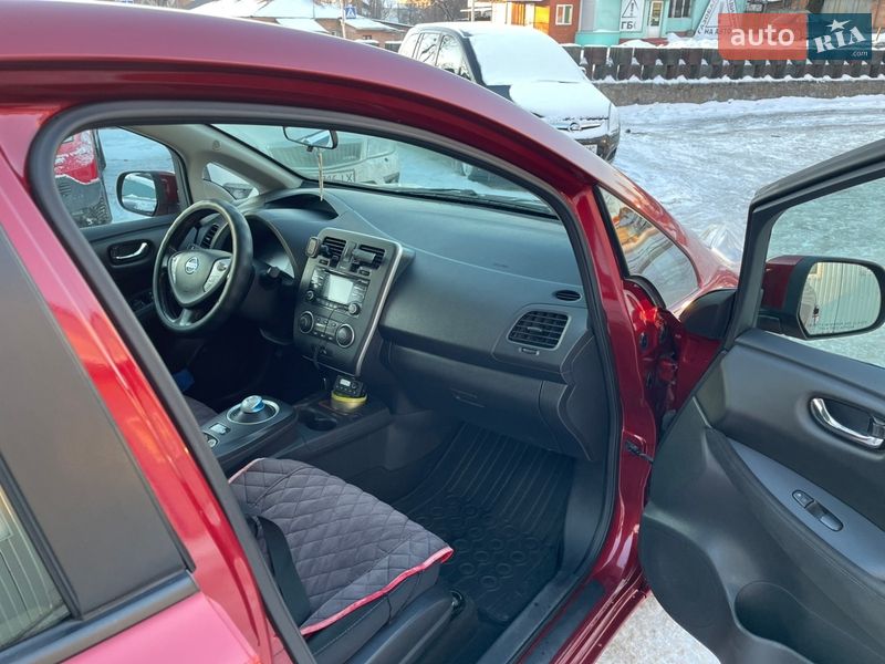 Хэтчбек Nissan Leaf 2014 в Виннице