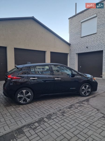 Хэтчбек Nissan Leaf 2019 в Черкассах
